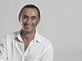 I mille volti e una bugia di Giuseppe Giacobazzi