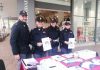 Il box della Polizia “Questo non è amore” contro la violenza sulle donne