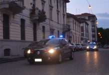 Atti sessuali con un minore: arrestato un 68enne condannato a Vercelli