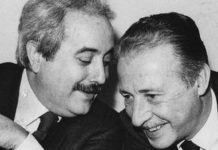 Alle 17,57 un lenzuolo bianco sarà calato dal Municipio in ricordo di Giovanni Falcone