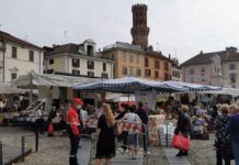 Primo mercato dopo il lockdown: tutto bene in piazza Cavour e dintorni