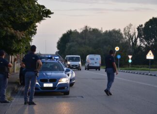 Gattinara: maxi multa e sequestro del mezzo per un autocarro ucraino con carta di circolazione falsa