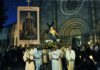 In tanti, nonostante il maltempo, hanno visitato i “Sepolcri”. Domani alle 20,30, la Processione delle “Macchine”